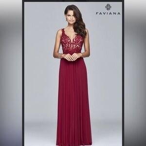 Faviana 8000 Burgundy Lace Sparkly Flowy Prom Dress Size 2